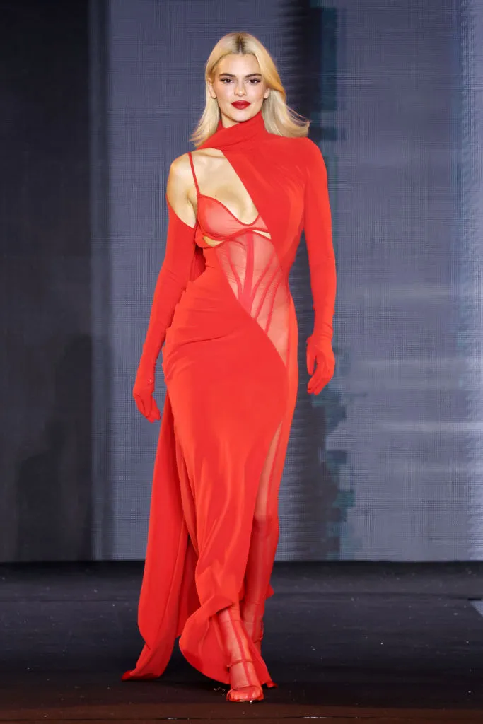 Kendall Jenner Height: Discover the Truth About Her Height