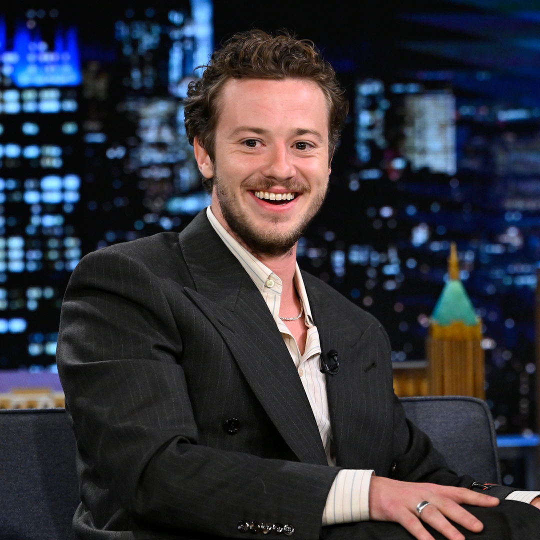 Joseph Quinn Height: How Tall Is the 'Stranger Things' Star?