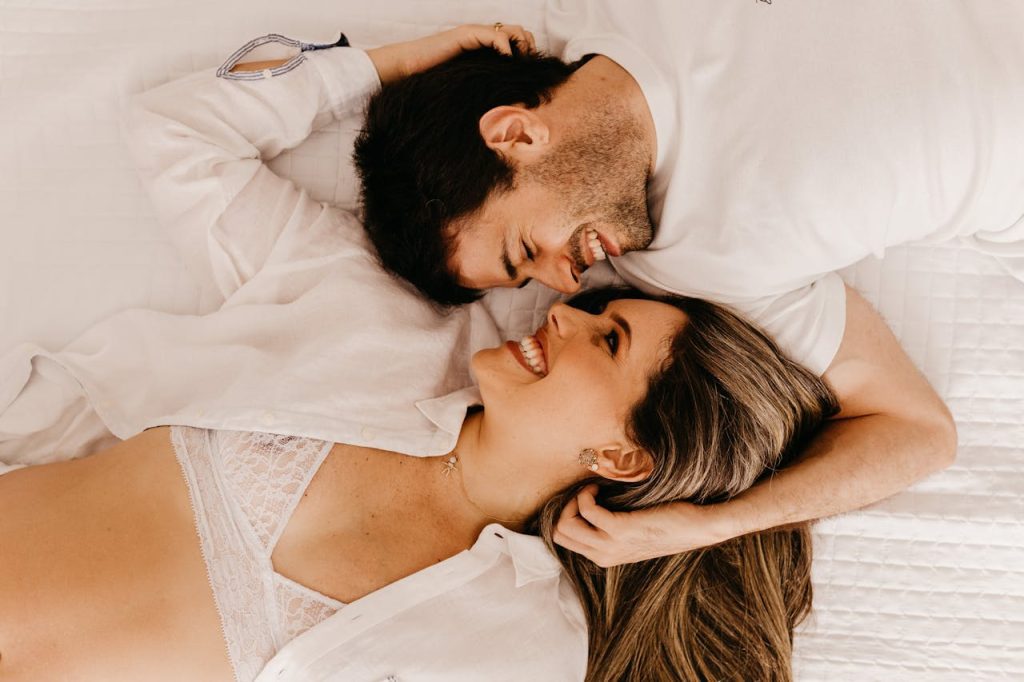 The Role of Open Communication in Maintaining Healthy Intimate Relationships