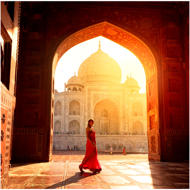 Golden Glow of Love: Sunrise Taj Mahal Tour from Delhi