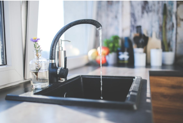 How to Maintain a Smooth-Running Kitchen Sink