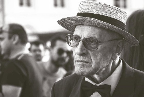 Top Financial Planning Tips for Elder Care